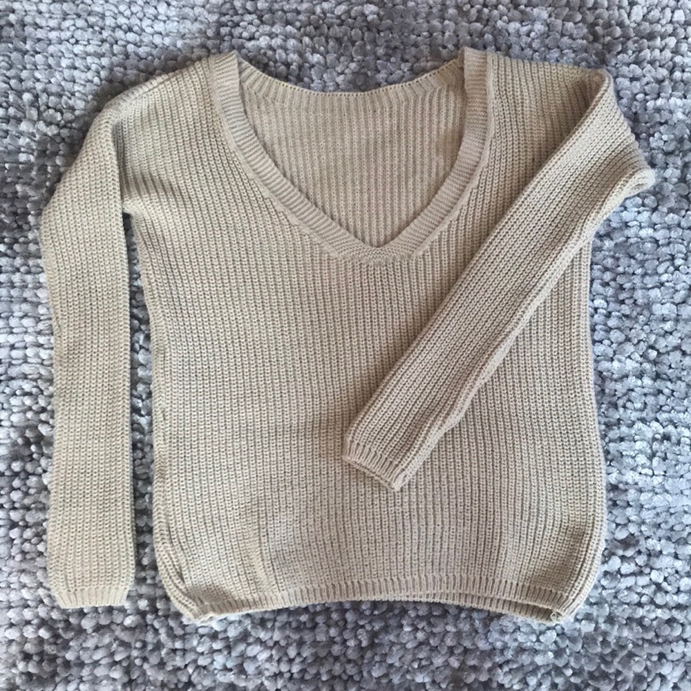 V neck sweater